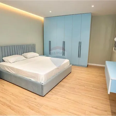 Апартаменты Erblin *