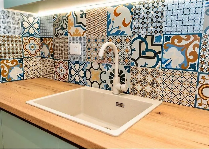 Erblin Апартаменты *