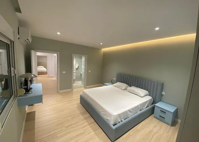 Erblin Апартаменты